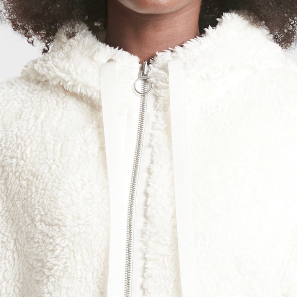 NWT Athleta Cozy Sherpa Reversible Jacket White - Picture 2 of 16